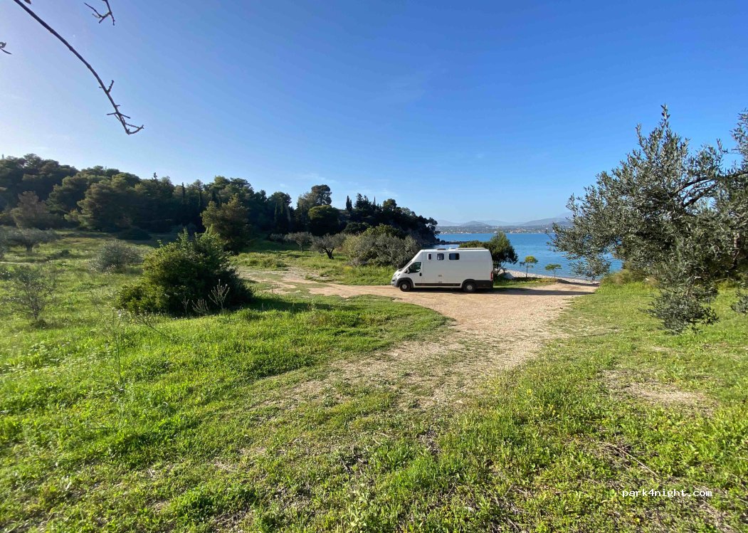 (213 00) Tzemi - Unnamed Road — foto