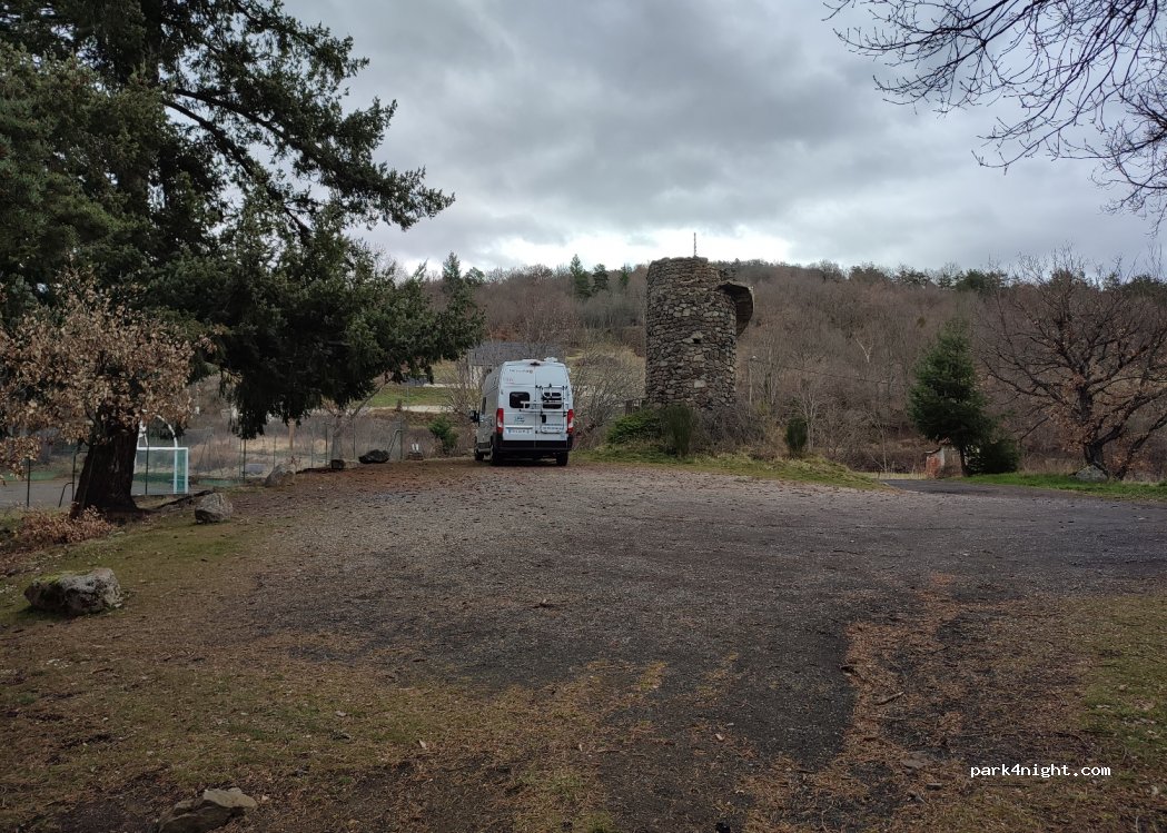 (63710) Saint-Nectaire - 9002 Saint-Nectaire le Bas Oues — foto