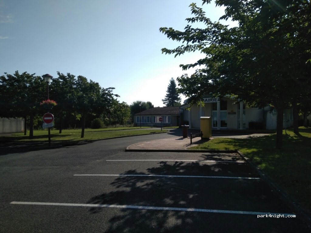 (33240) Gauriaguet - 6 Rue de la Mairie — foto