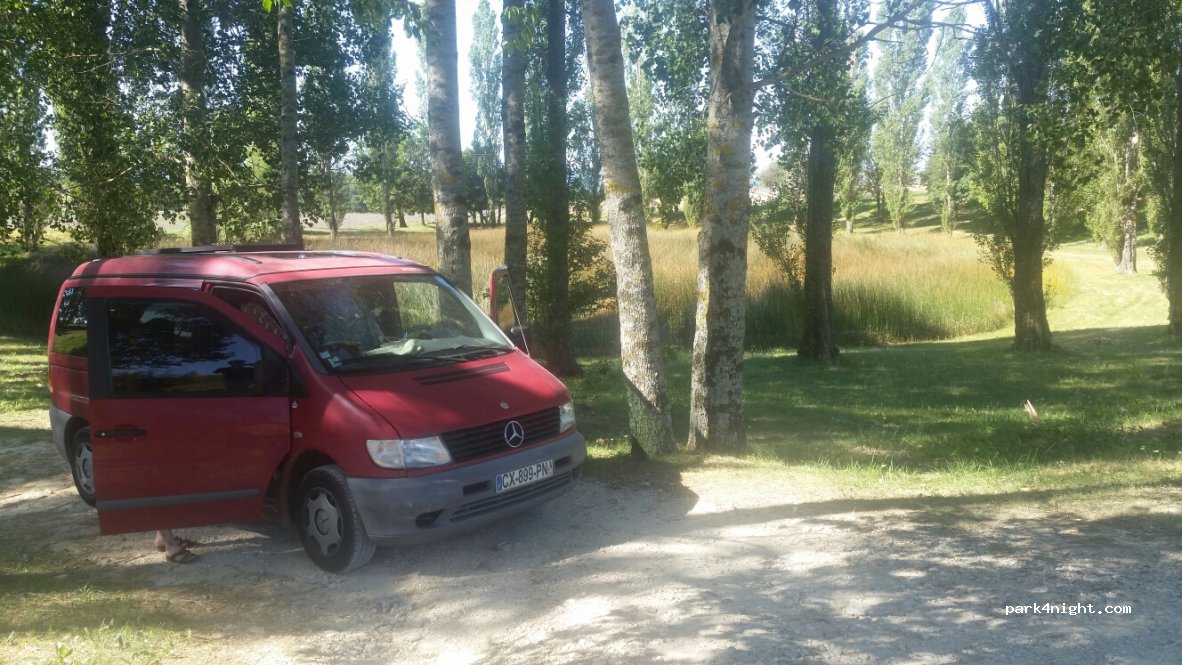 (04150) Revest-du-Bion - D950 — foto