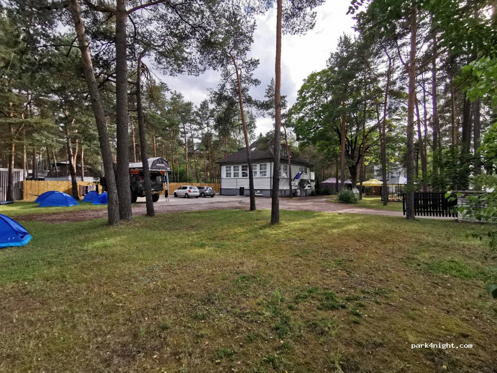 Freedom65 Hostel and Caravan — foto