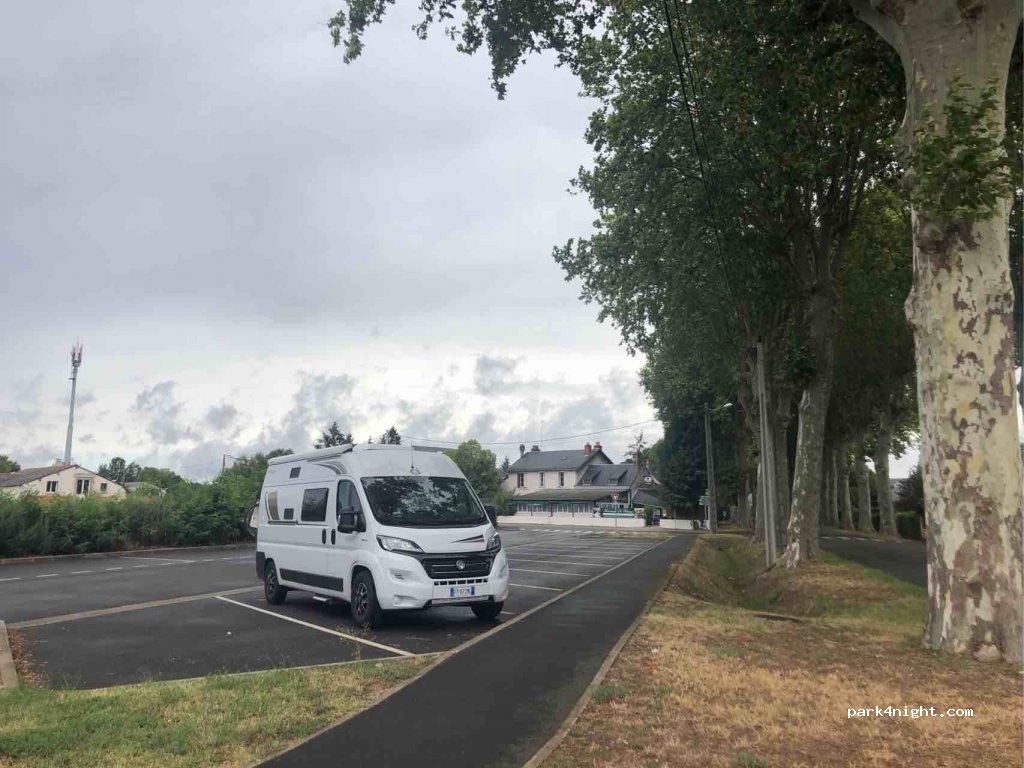(37530) Nazelles-Négron - 1 Rue de Perreux — foto