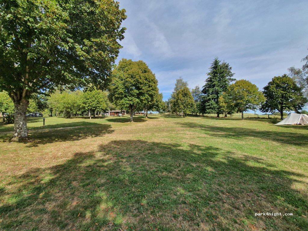 CAMPING DU VERNET — foto
