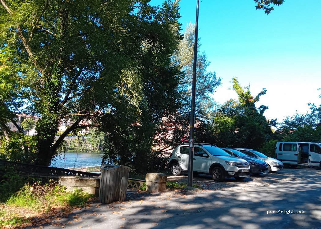 (46000) Cahors - 27 Quai Jean Lagrive — foto 4