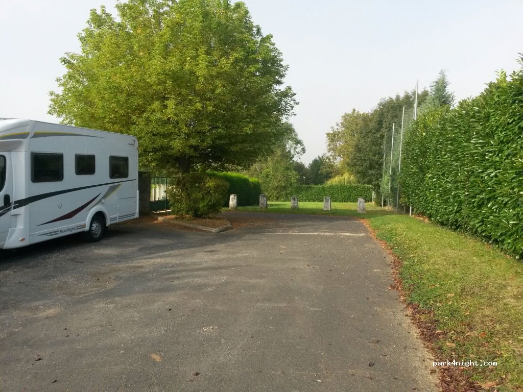 (77540) Lumigny-Nesles-Ormeaux - 28-30 Rue Ira et Edita Morris — foto 2