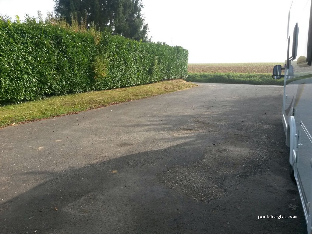 (77540) Lumigny-Nesles-Ormeaux - 28-30 Rue Ira et Edita Morris — foto 3