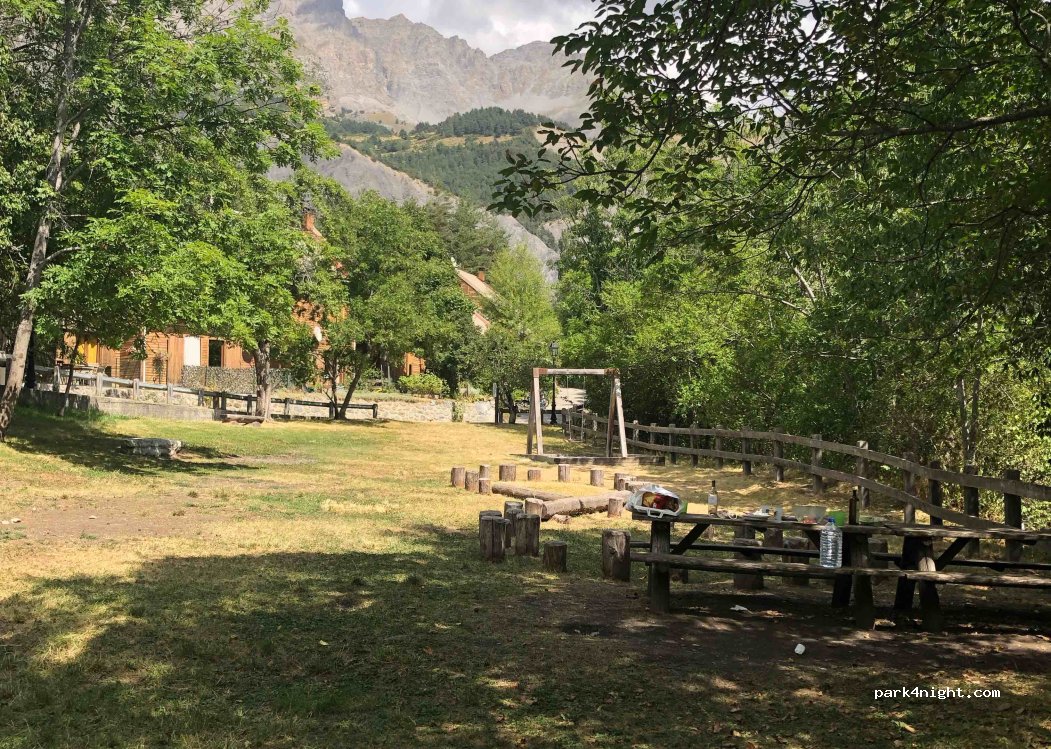 (06470) Entraunes - Ciastel — foto