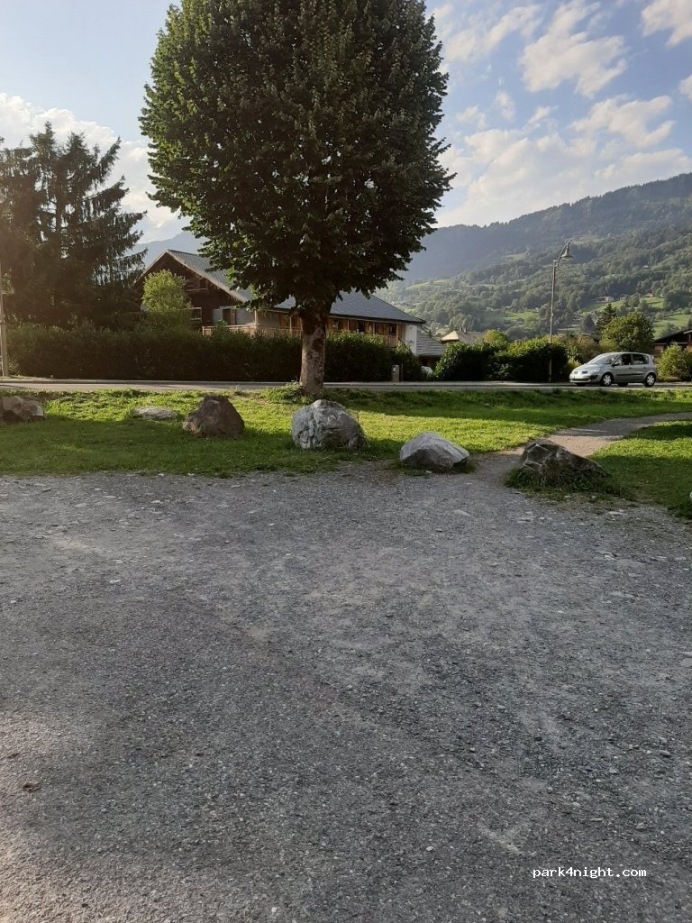 (74340) Samoëns - 558 Avenue du Giffre — foto 2