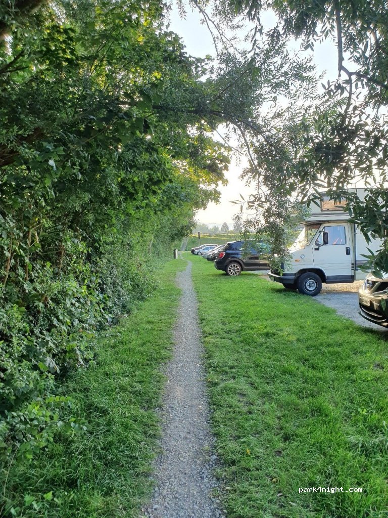 (8955) Oetwil an der Limmat - Unnamed Road — foto