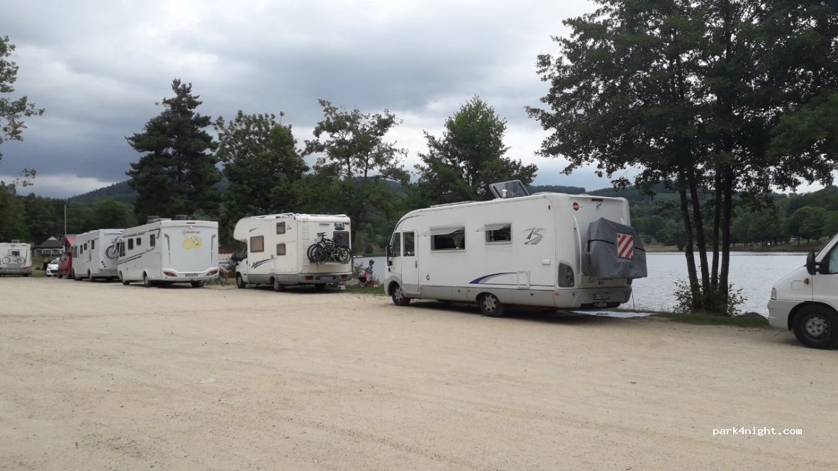 (63550) Saint-Rémy-sur-Durolle - 1034 Les Bruyères — foto