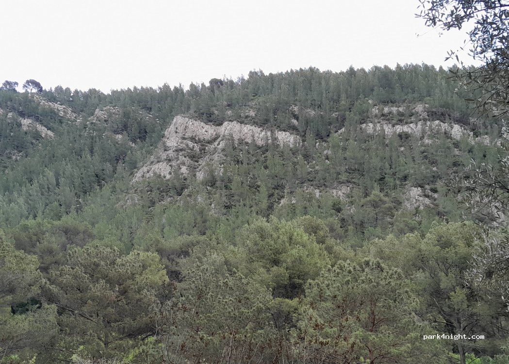 (13780) Cuges-les-Pins - Chemin de Sainte-Madeleine — foto 5