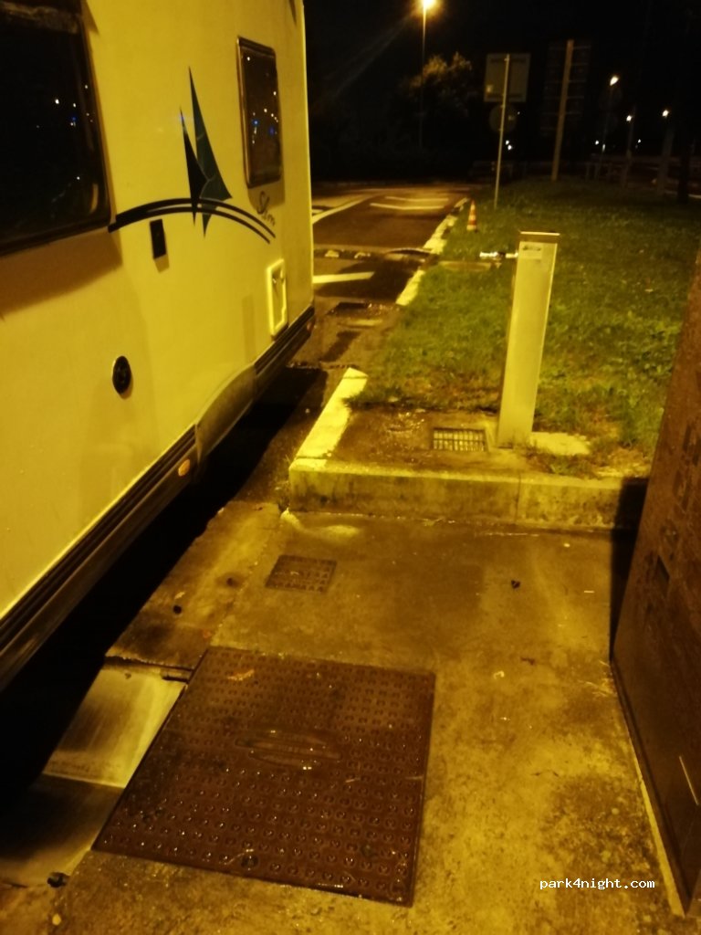 (50019) Peretola - A11 Firenze - Pisa Nord — foto