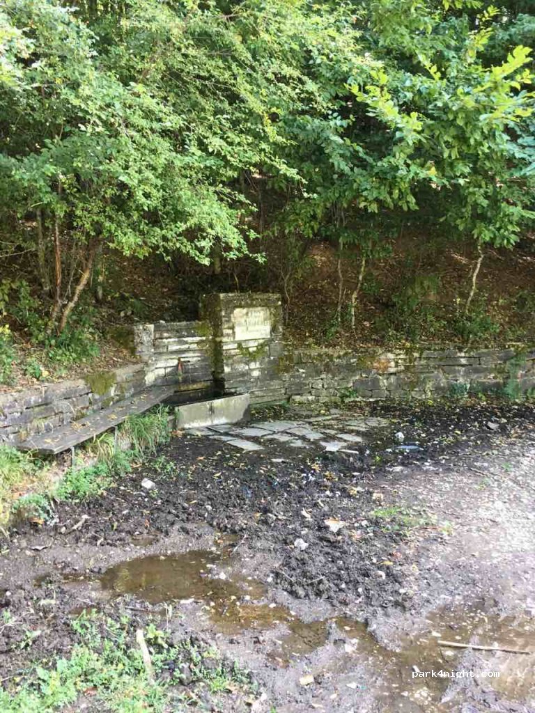 (8162) Tsentar, Malko Tarnovo - Unnamed Road — foto
