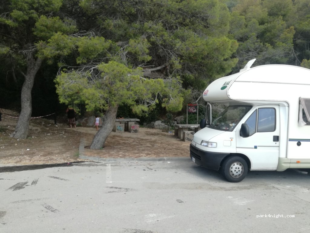 (08860) Sitges - 1857 Carretera Barcelona a Calafell, C-31 — foto 2