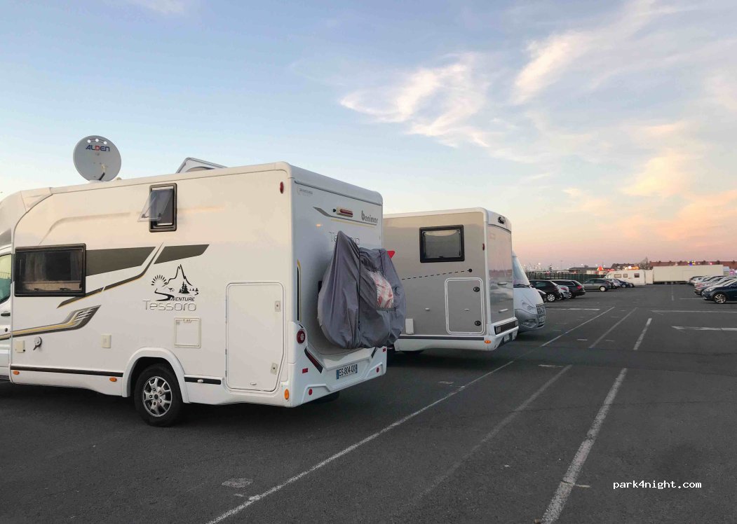 (62100) Calais - 11-21 Boulevard de la Résistance — foto