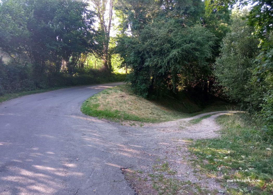 (12160) Baraqueville - Unnamed road — foto