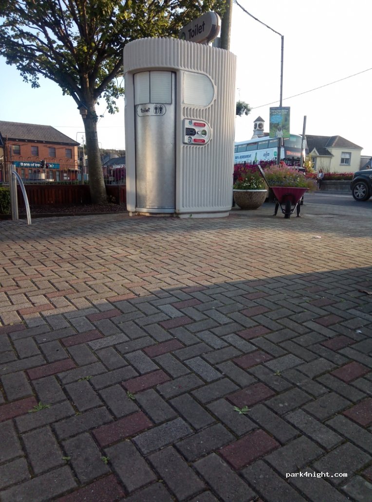 (P43 X519) Carrigaline - Cork Rd — foto