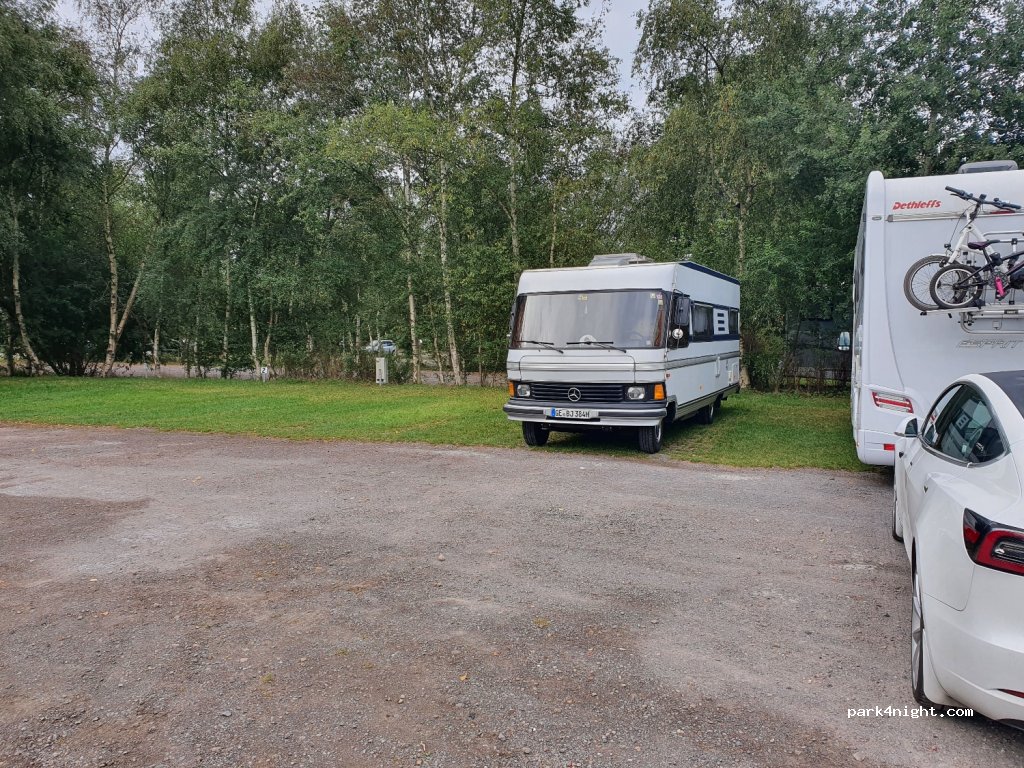 Wohnmobilstellplatz Schloss Dankern — foto