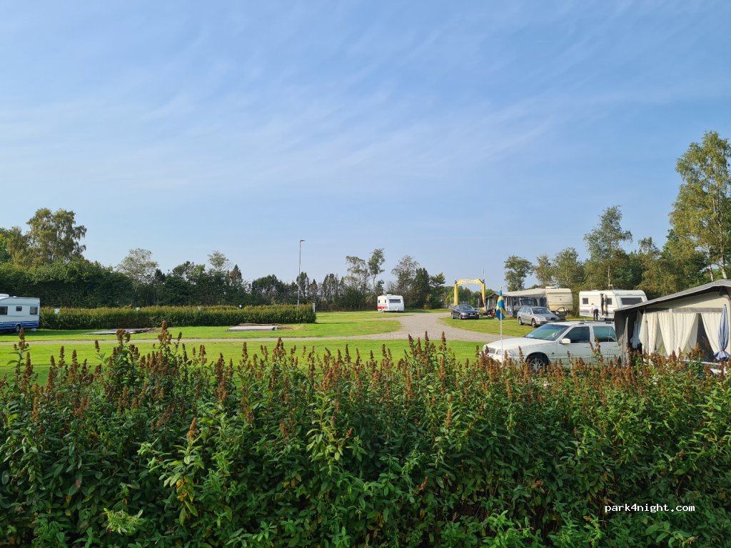 Hjelmsjöns Camping — foto 2