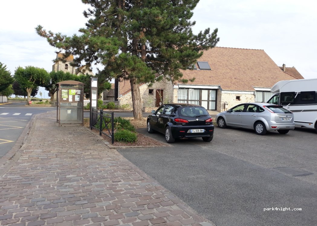 (91730) Mauchamps - 7 Place Saint-Jean, Rue de la Guérinière — foto 2