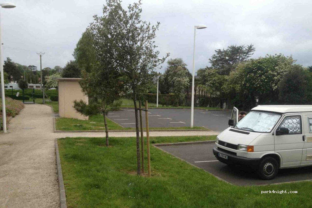 (14117) Arromanches-les-Bains - 23 Boulevard Gilbert Longuet — foto 2
