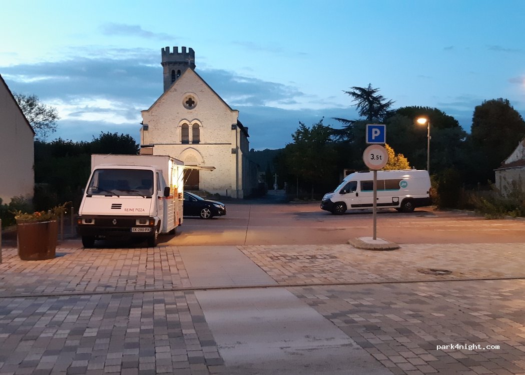 (47450) Colayrac-Saint-Cirq - Place Maurice Tisseraud — foto 3