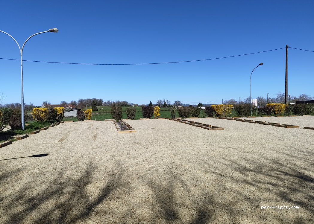 (23150) Ahun - D13 — foto 3