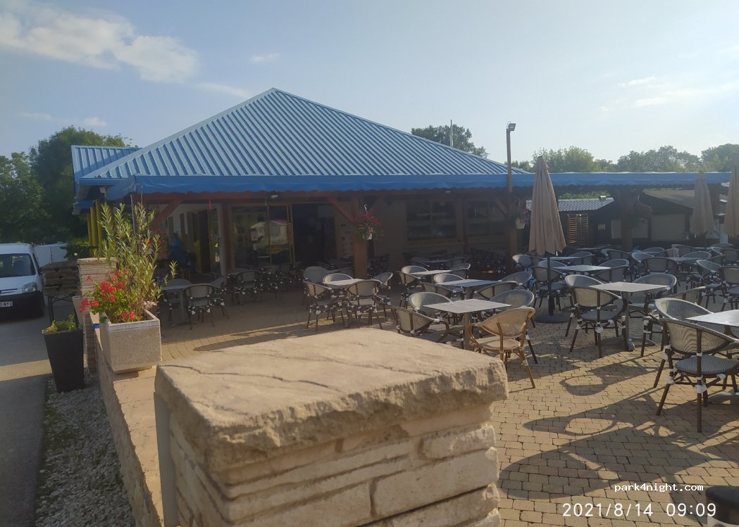 Camping Les Bords de Loue — foto