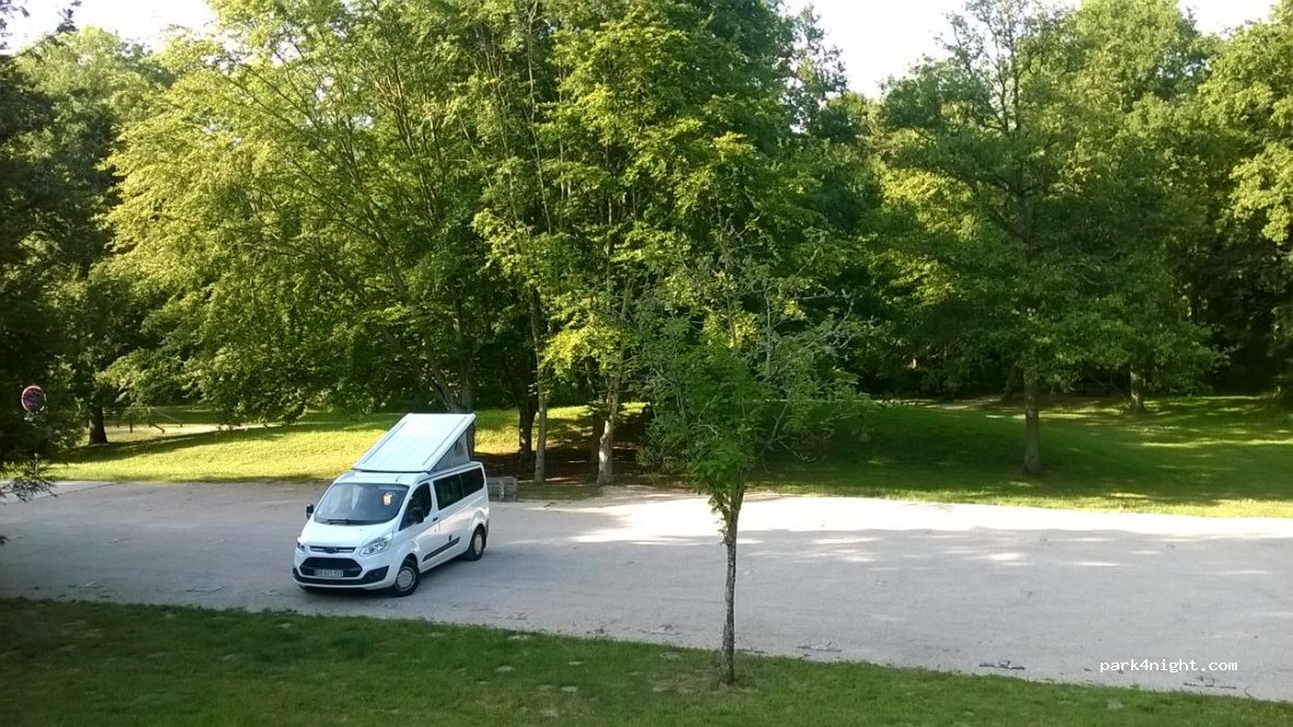 (02860) Bouconville-Vauclair - D886 — foto 2