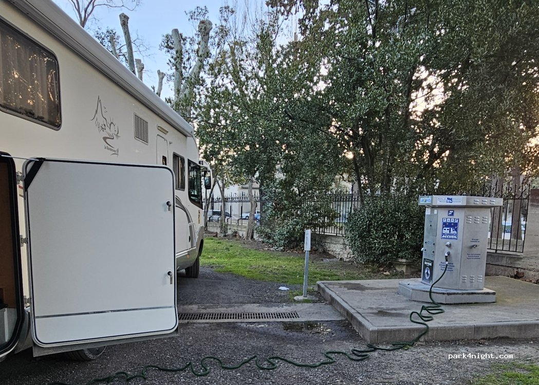 AIRE DE SERVICES CAMPING CARS — foto 4
