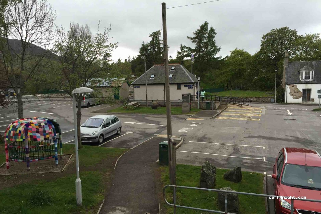 () Braemar - 22 Balnellan Road — foto