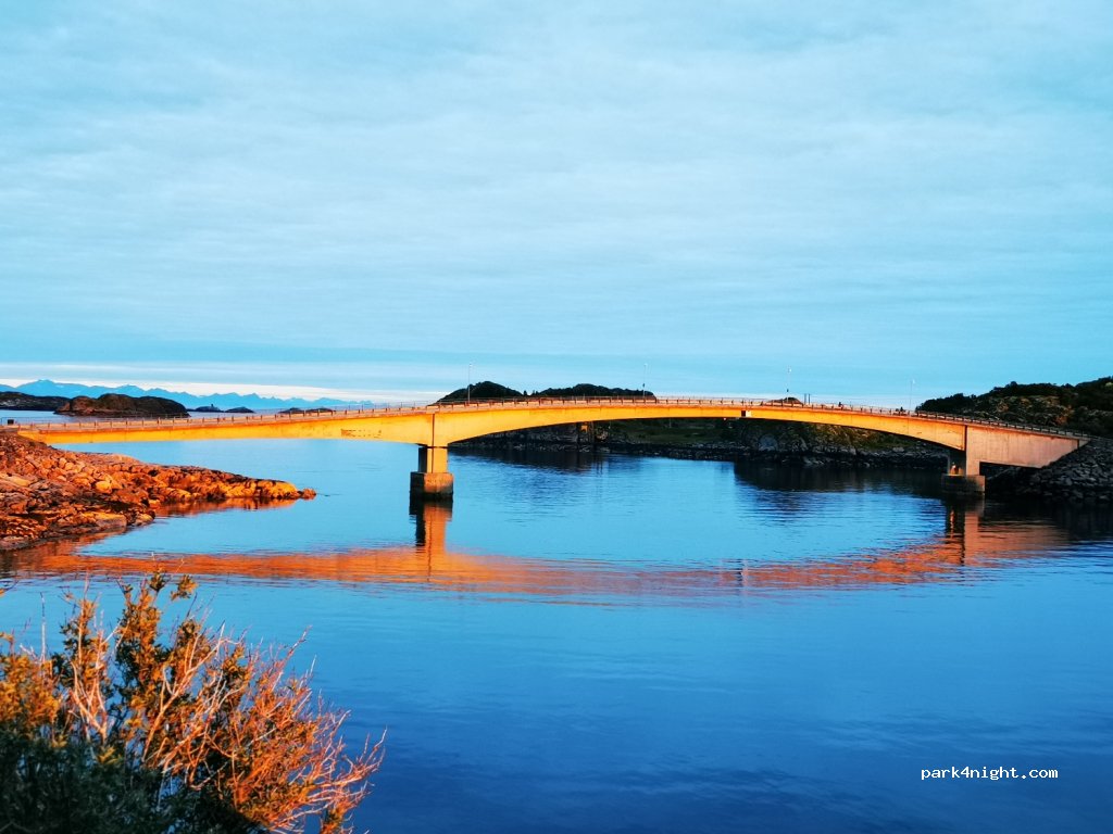 (8312)  - Henningsværveien — foto