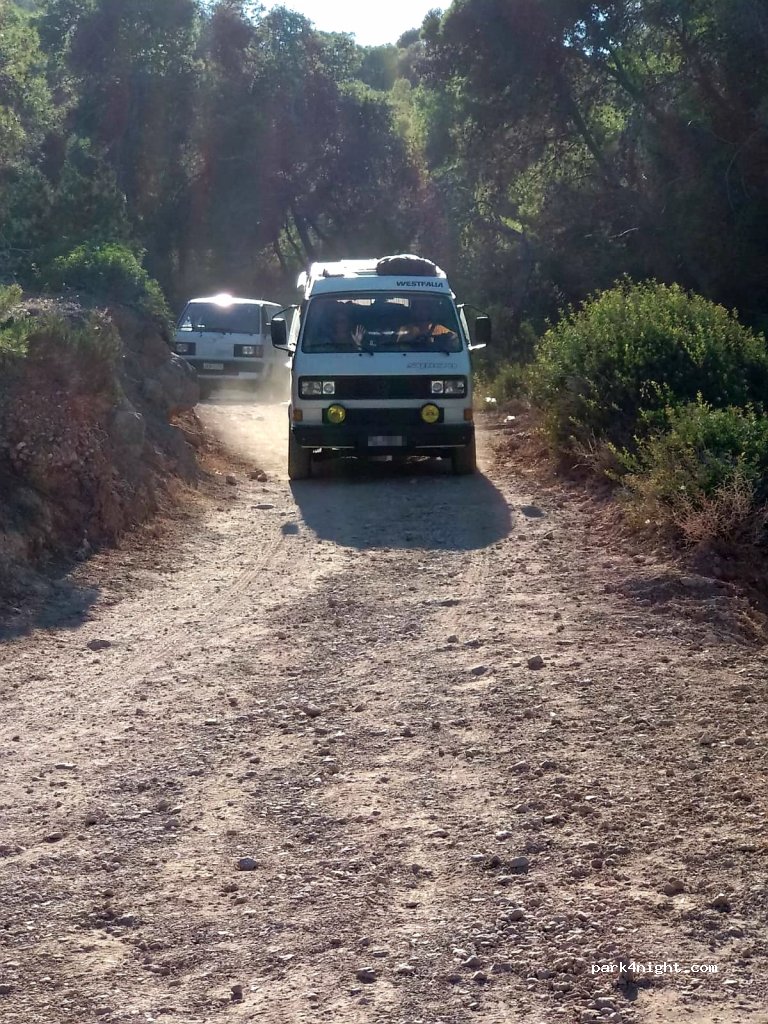 (203 00) Loutraki Agii Theodori - Unnamed Road — foto