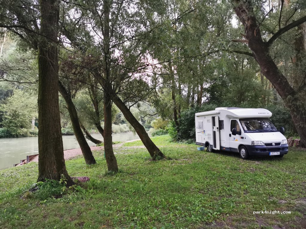 (9235) Dunaremete - Unnamed Road — foto