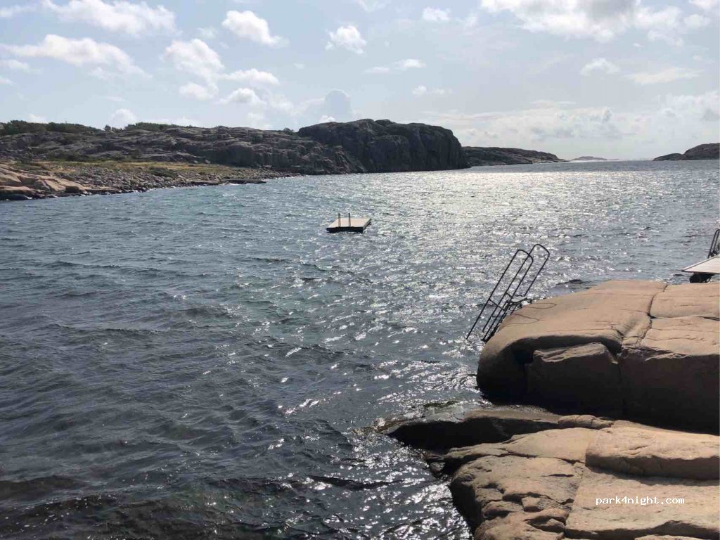 (450 70) Hamburgsund - 11 Boviksvägen — foto 2