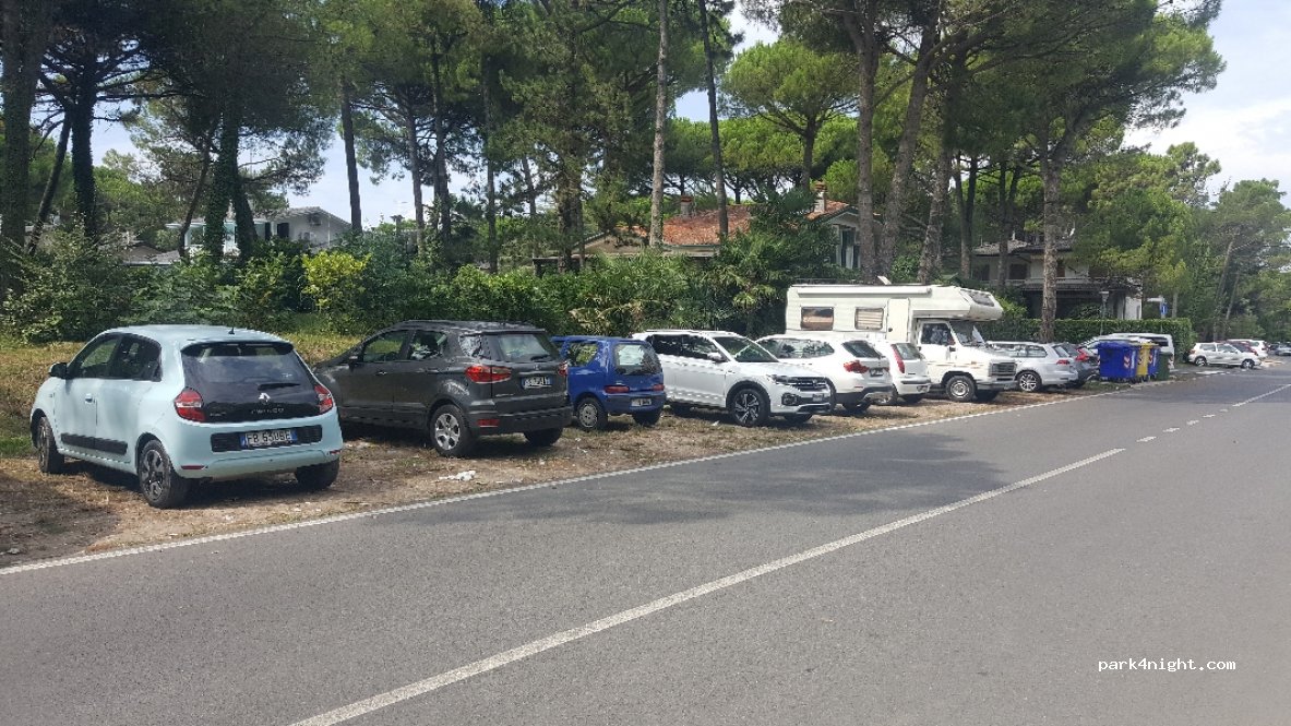 (33054) Lignano Sabbiadoro - 1 Calle Mendelssohn — foto