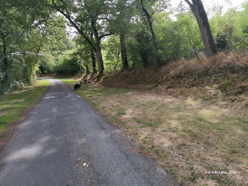 (79150) Voultegon - Unnamed Road — foto