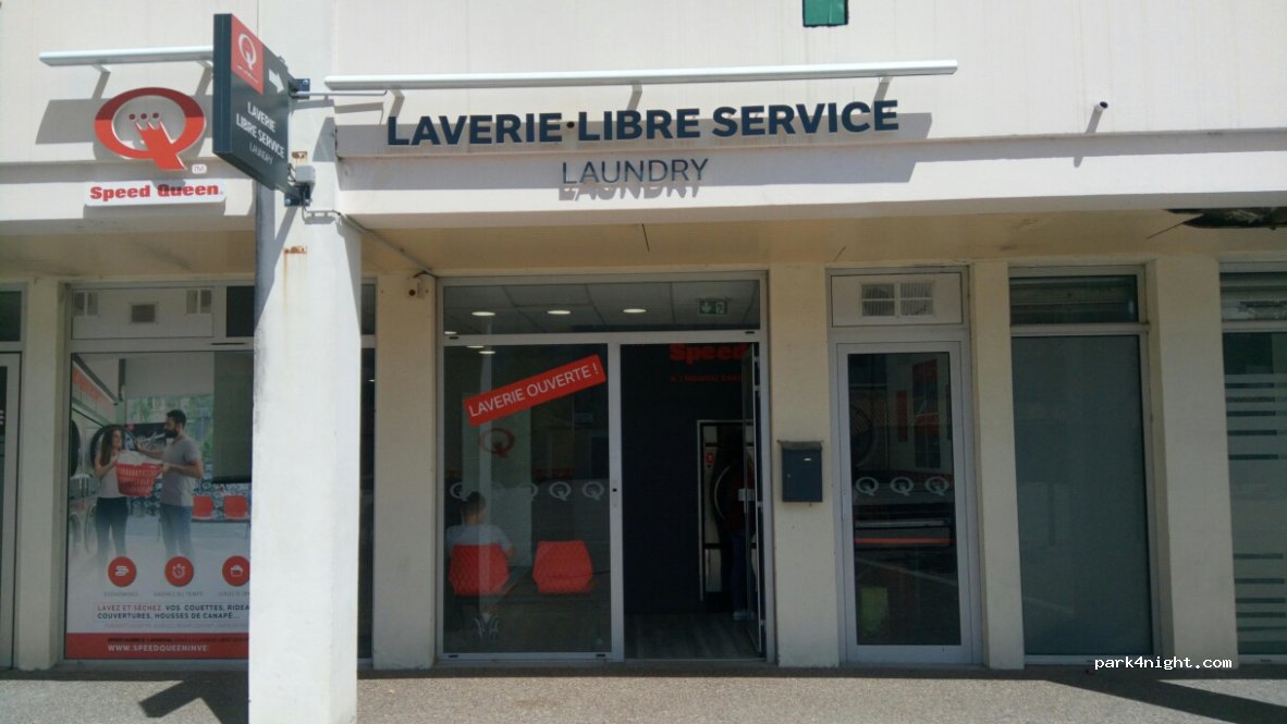 (40990) Saint-Paul-lès-Dax - 900 Place du Marché — foto