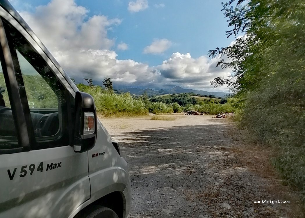 (64250) Ainhoa - Unnamed Road — foto 3