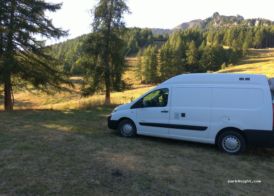 (05260) Saint-Michel-de-Chaillol - Clôt Chenu de Chaillol — foto 3