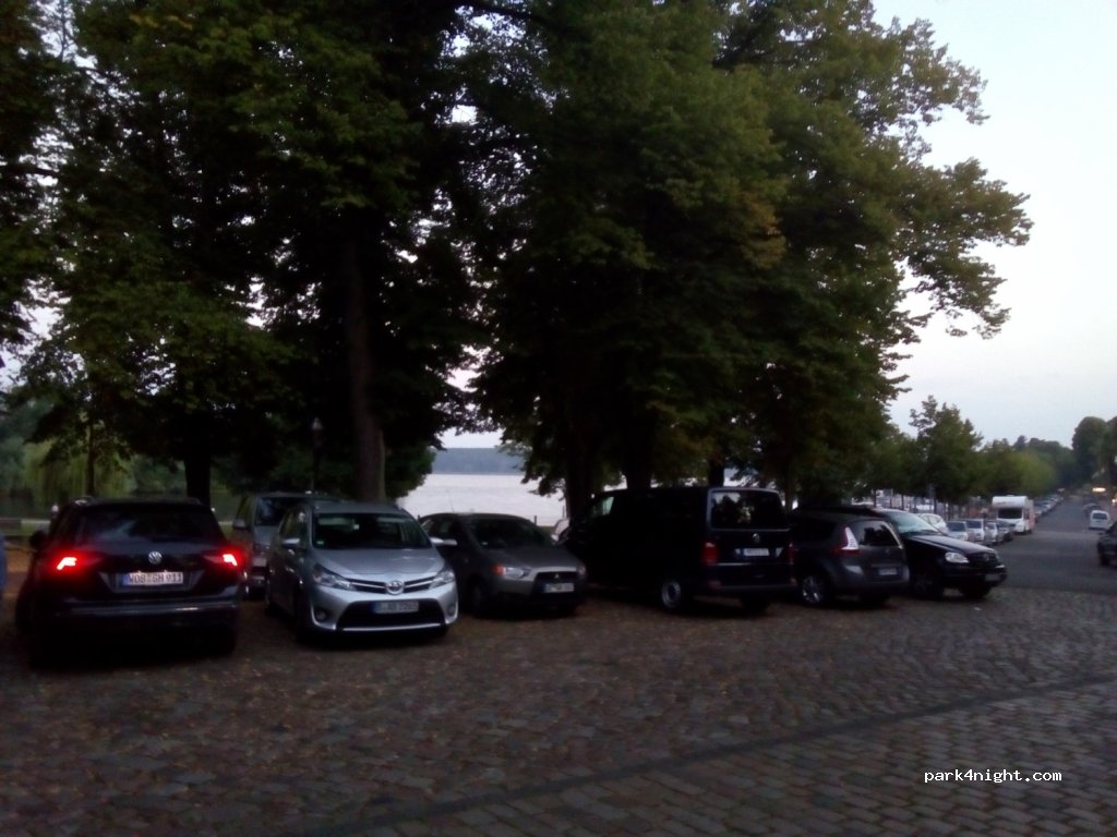 (14089) Berlin - 34 Imchenallee — foto 2