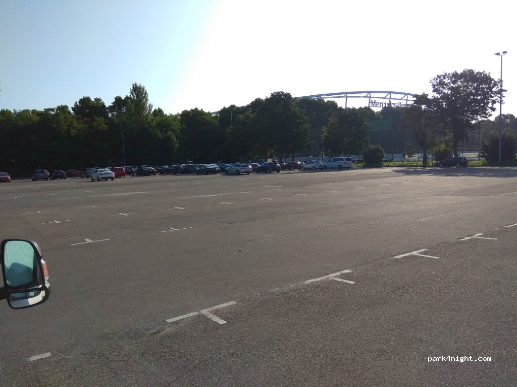 (70372) Stuttgart - 211 Talstraße — foto