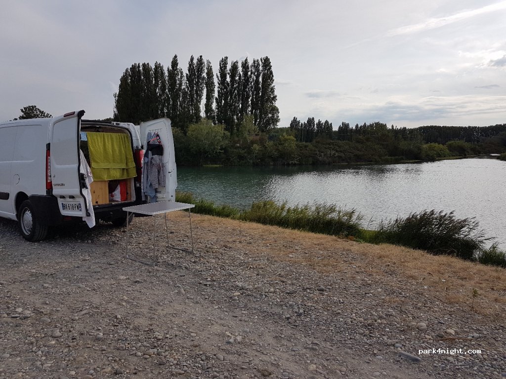 (84000) Avignon - Route du Confluent — foto 2