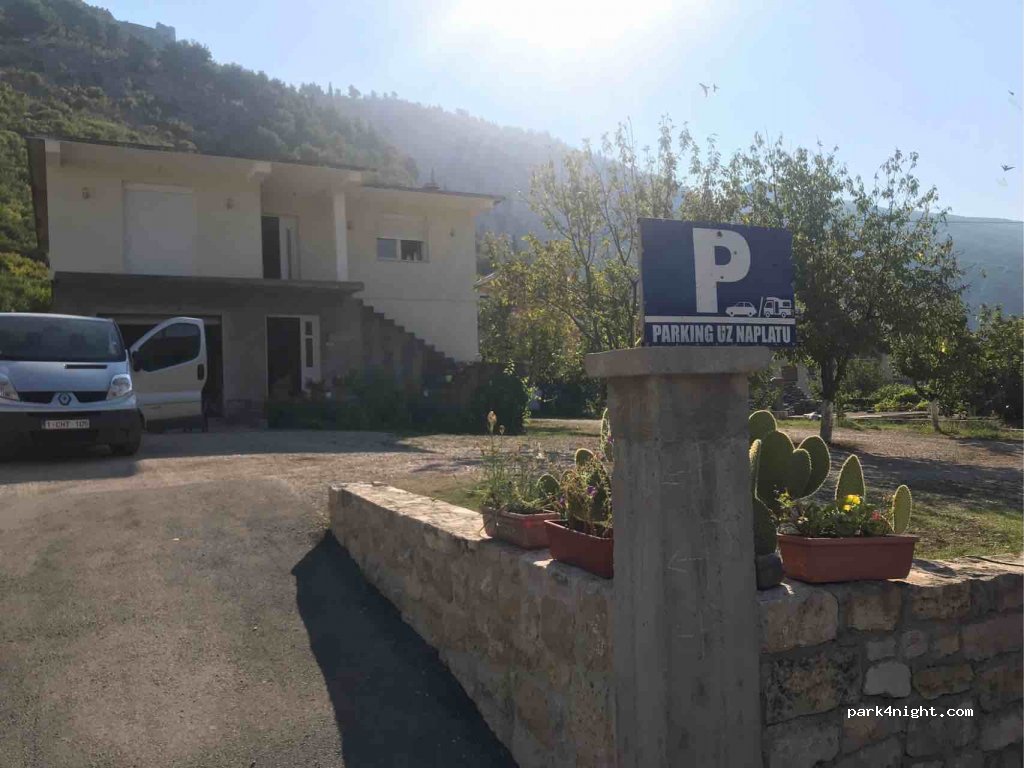 Parking Dizdarević — foto