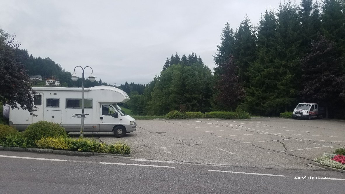 (9713) Zlan - 100 Zlaner Straße — foto