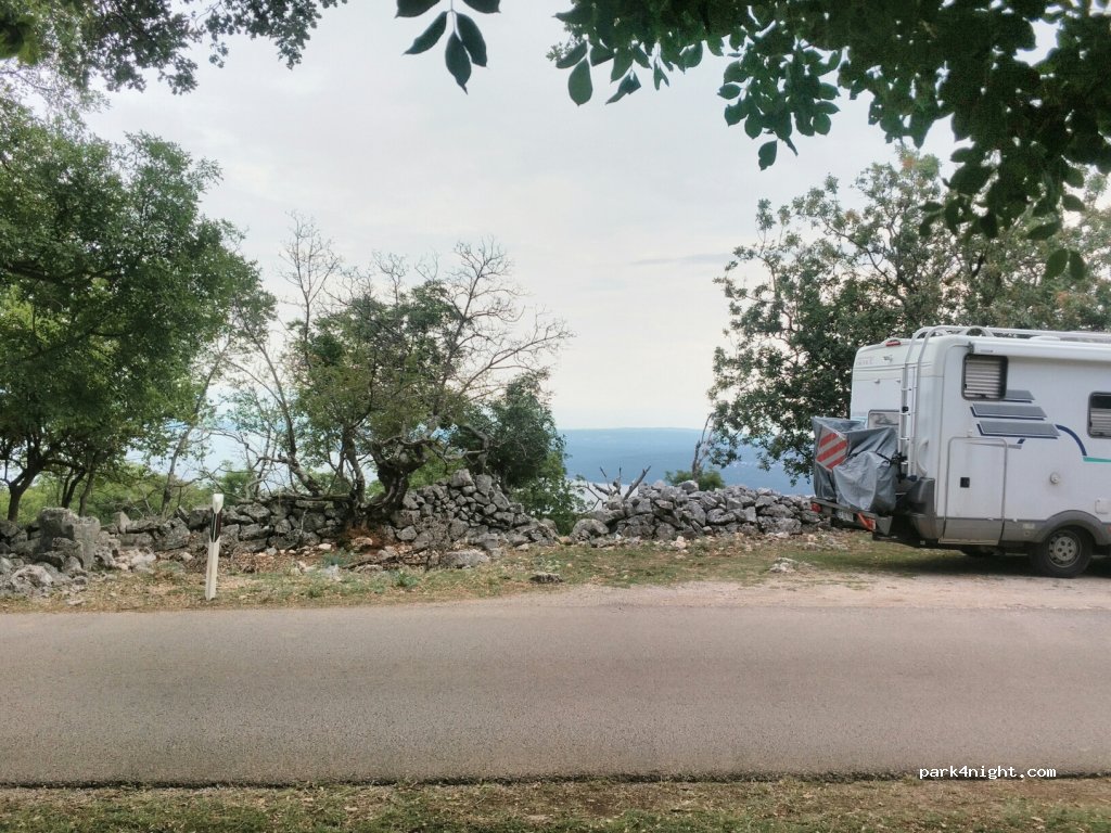 (51559) Sveti Petar - Unnamed Road — foto 2