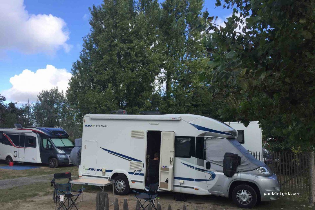 Camping Bois Henri IV — foto