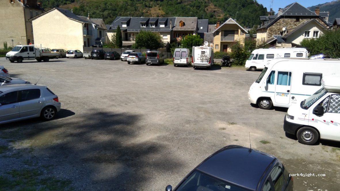 (31110) Bagnères-de-Luchon - 18 Rue Garave — foto