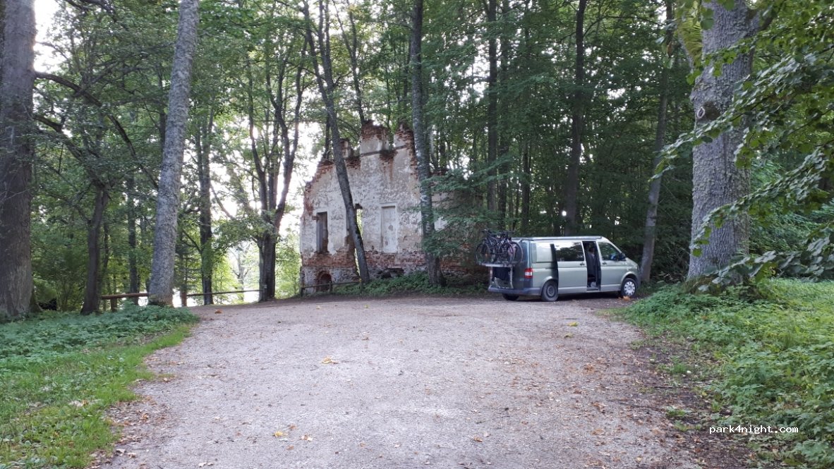 (65147) Uue-Saaluse - — foto