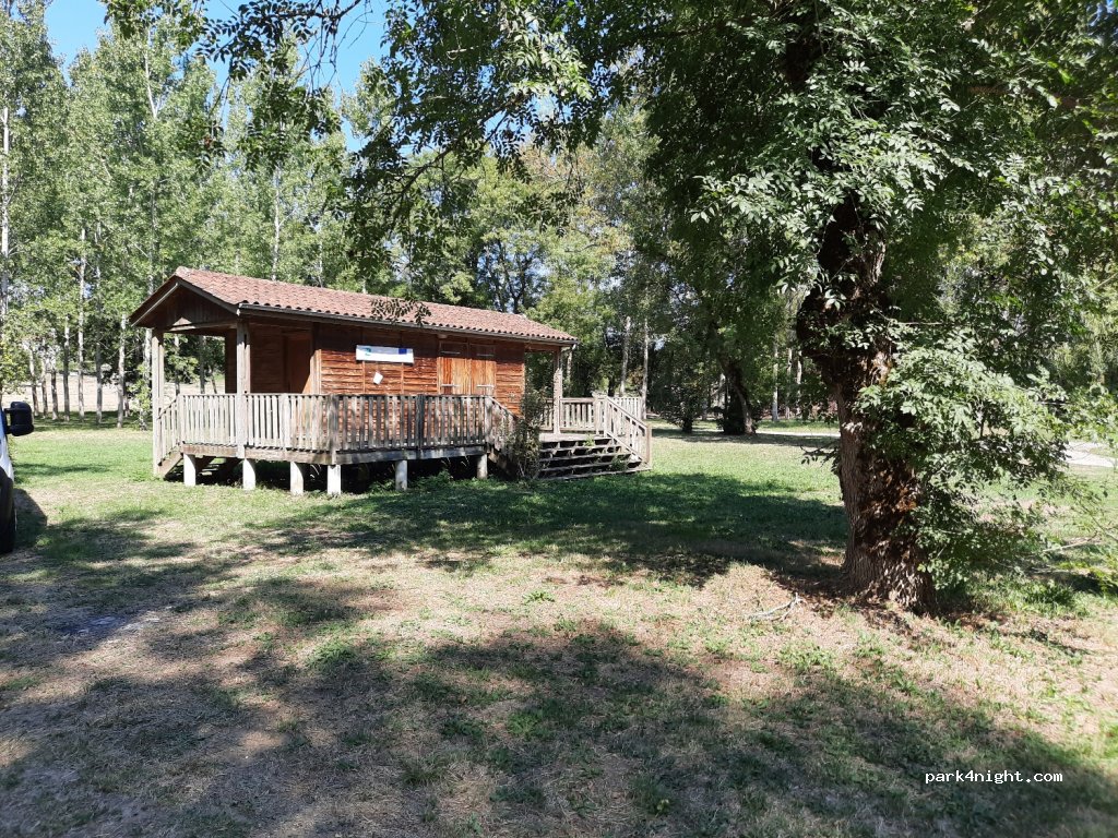 (24350) Saint-Victor - Chantemerle Ouest — foto